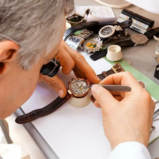 Часовщик по ремонту механических часов (2-6 разряды)