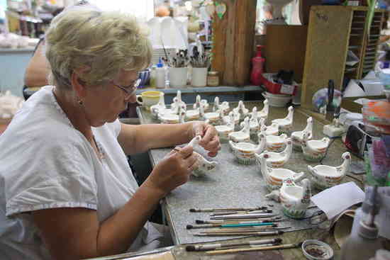 Изготовитель художественных изделий из керамики  (3-6  разряды)